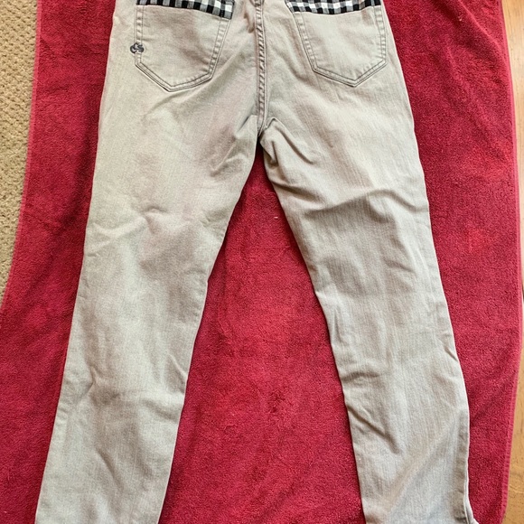 Guys Jeans - Picture 2 of 3